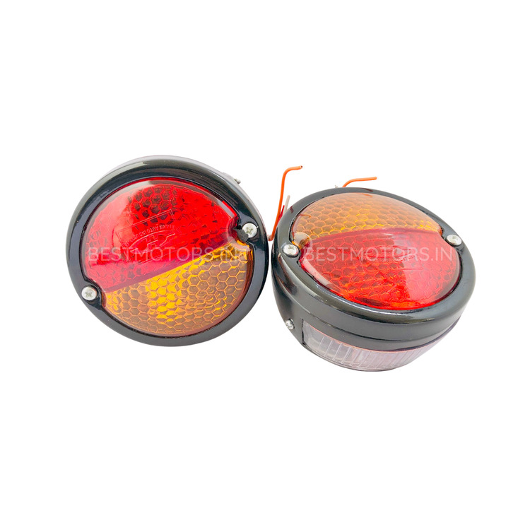 Pair of Rear Lights Tail Lights Assemblies with 12v Bulbs Suitable for